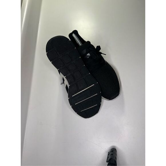 Adidas Original Swift Run   - Picture 4 of 6